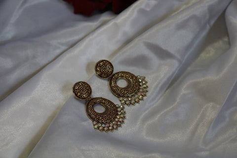 Lightweight Rhinestone Earrings – Elegant Sparkle for Any Occasion