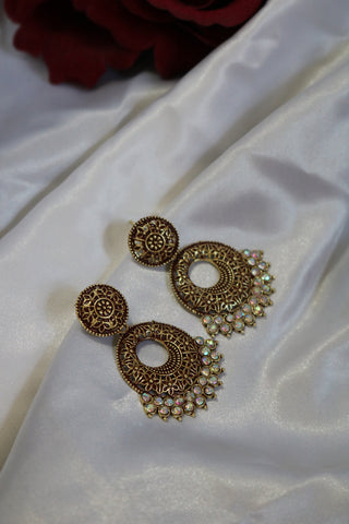 Lightweight Rhinestone Earrings – Elegant Sparkle for Any Occasion