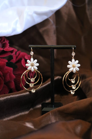 Flower Tiered Dangle Earrings – Elegant Floral Statement Jewelry
