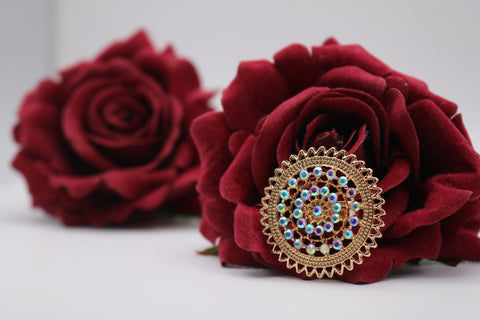 Gold-Plated Rhinestone Ring – Sparkling Elegant Jewelry