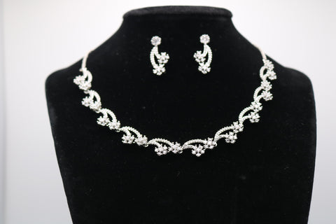 Silver-plated Choker Necklace Set