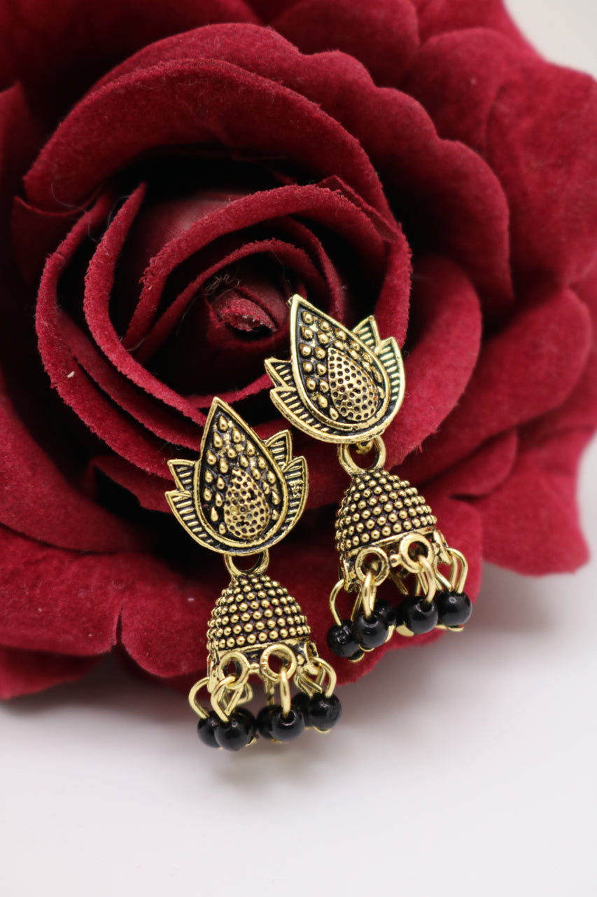 Gold-plated Lotus Design Studded Black Earring