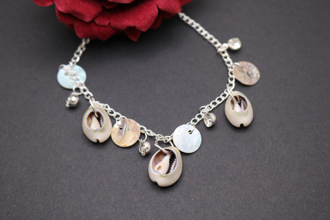 Sea Shell Anklet – Boho Beach-Inspired Foot Jewelry