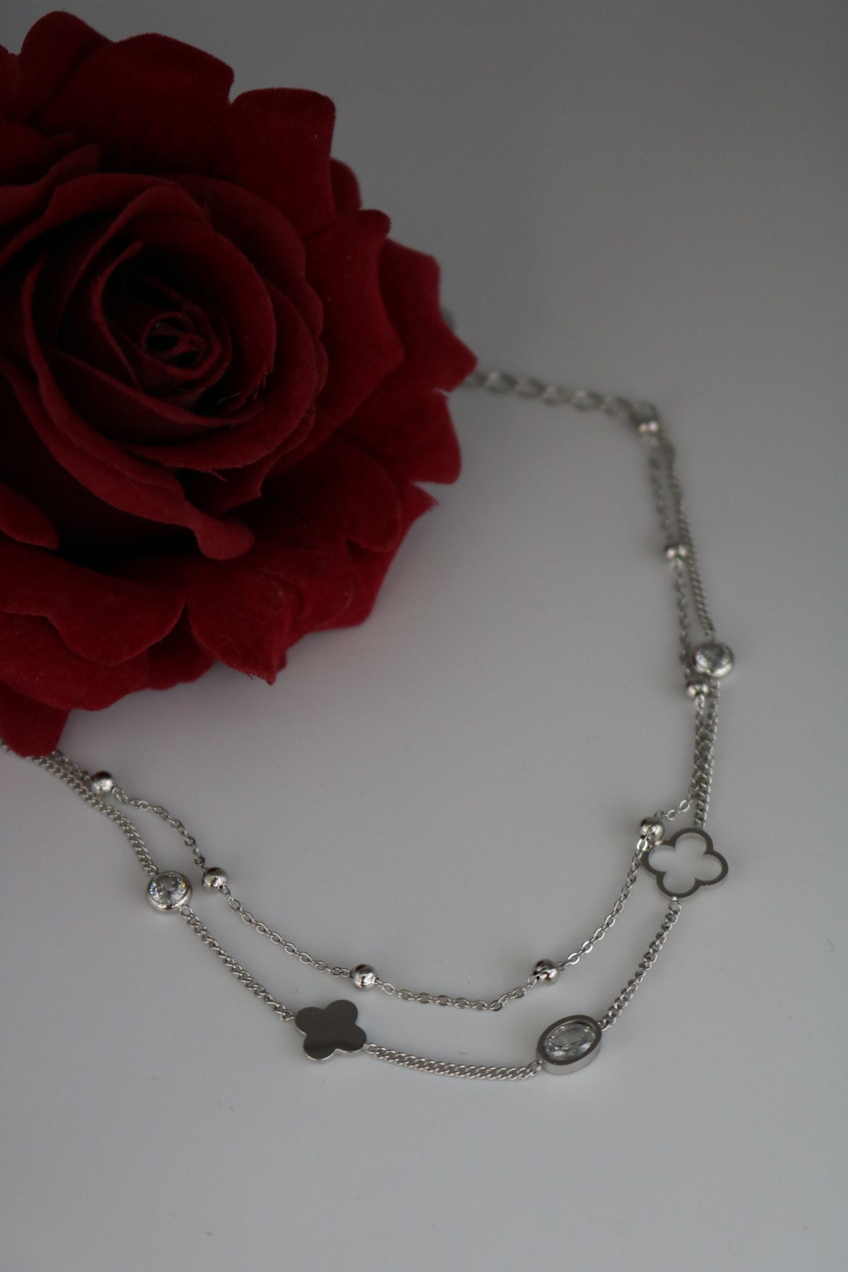 Stainless Steel Clove Leaf Bracelet with Bead Chain - Elegant and Durable Jewelry