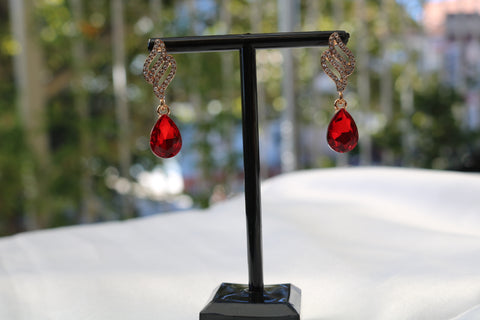 Gold-Plated Studded Earrings – Elegant Everyday Ethnic Jewelry