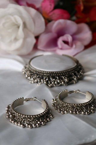 Oxidized Silver-Plated Heavy Pendant Necklace Set with Earrings & Bracelet