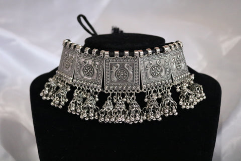 Traditional Oxidized Silver-toned Choker Necklace