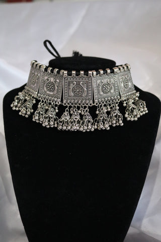 Traditional Oxidized Silver-toned Choker Necklace