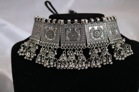 Traditional Oxidized Silver-toned Choker Necklace